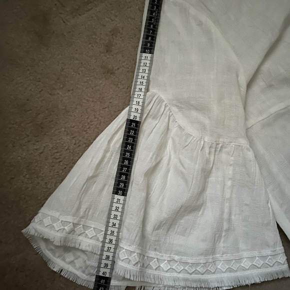 White Flowy Top - Picture 6 of 6